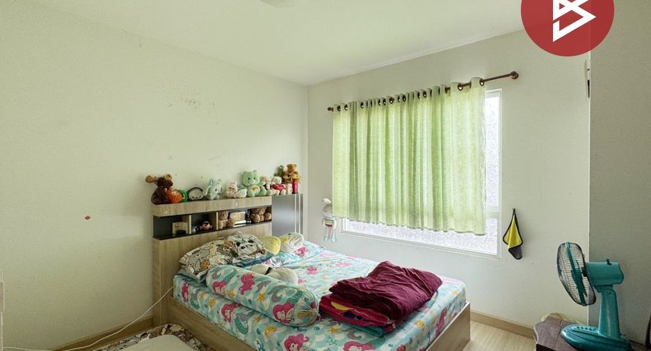 Casa adosada en venta de 3 habitaciones en Bang Sao Thong, Samut Prakan