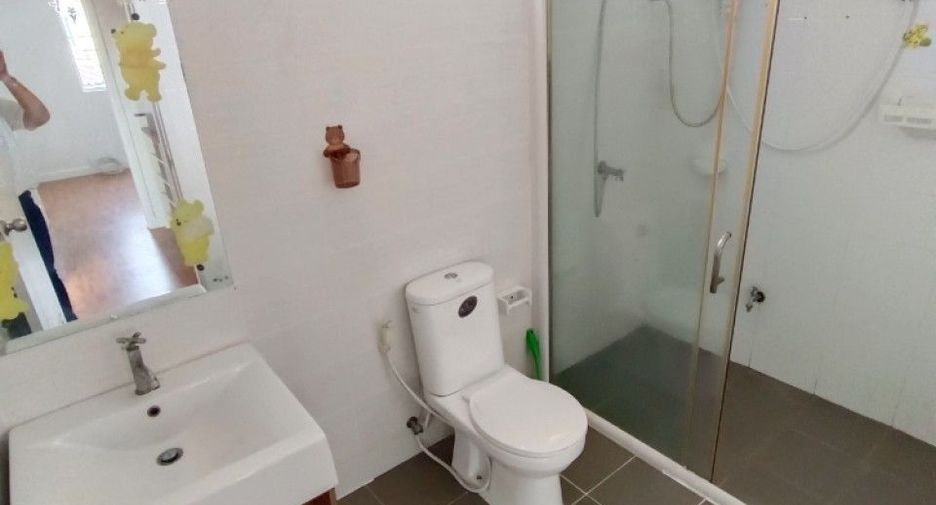 Продажа 4 спальни таунхаус в Нонг Кхаем, Бангкок