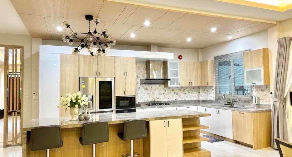 For rent 6 ベッドルーム villa in Bang Lamung, Chonburi