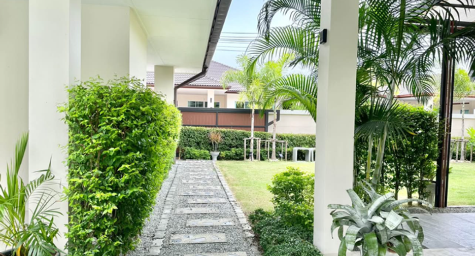 For rent 6 ベッドルーム villa in Bang Lamung, Chonburi