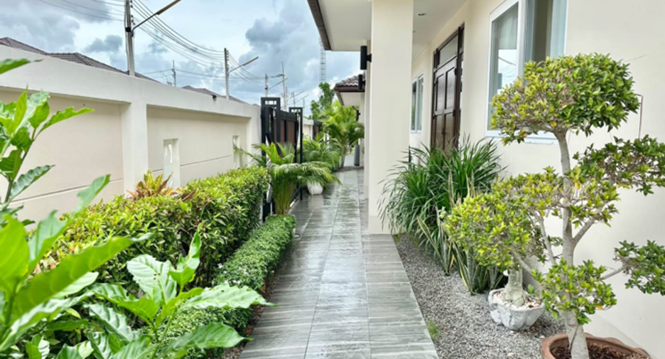 For rent 6 ベッドルーム villa in Bang Lamung, Chonburi