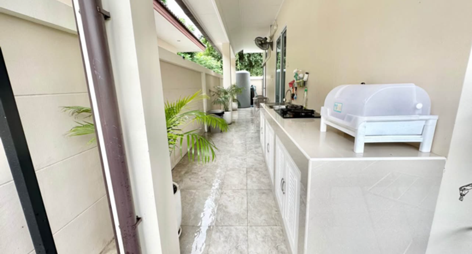 For rent 6 ベッドルーム villa in Bang Lamung, Chonburi