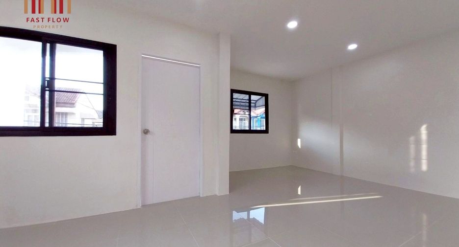 For sale 4 bedrooms house in Lat Lum Kaeo, Pathum Thani