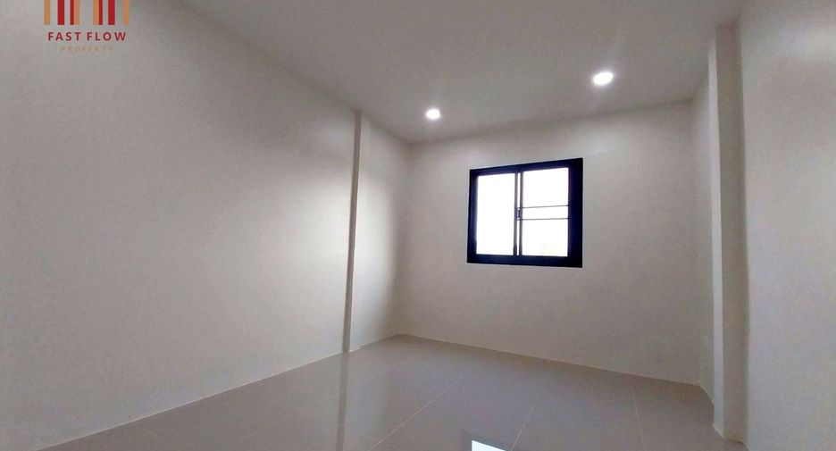 For sale 4 bedrooms house in Lat Lum Kaeo, Pathum Thani