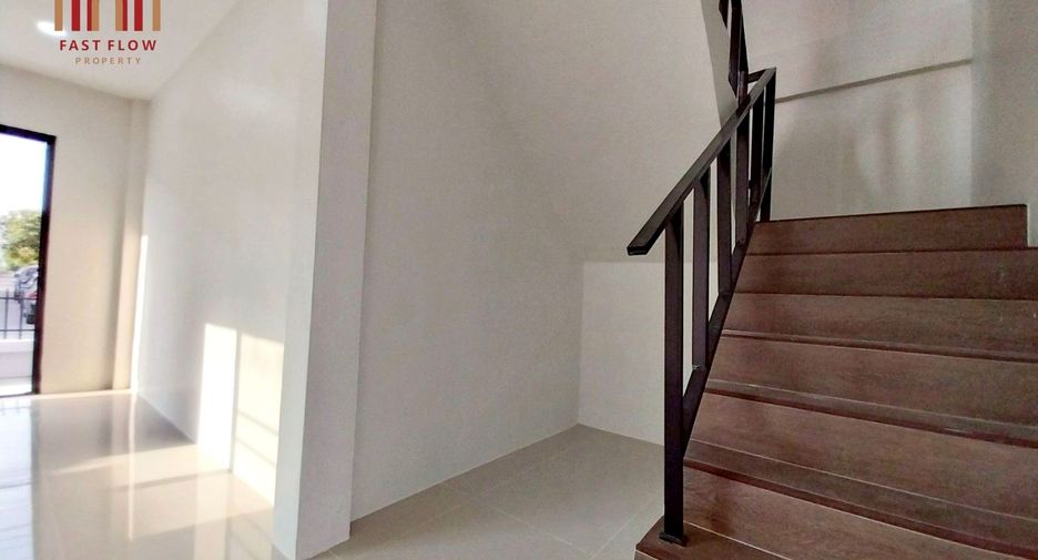 For sale 4 bedrooms house in Lat Lum Kaeo, Pathum Thani