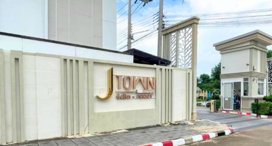 For sale 4 bedrooms townhouse in Thanyaburi, Pathum Thani