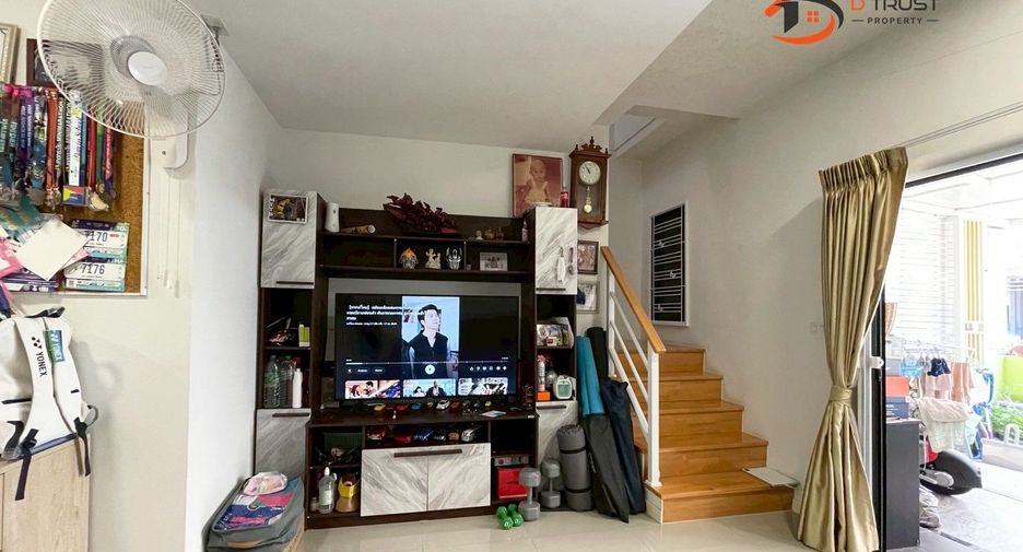 For sale 3 ベッドルーム townhouse in Prawet, Bangkok