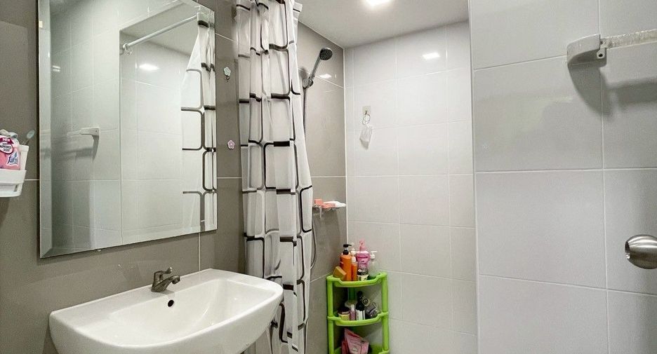 For sale 3 ベッドルーム townhouse in Prawet, Bangkok