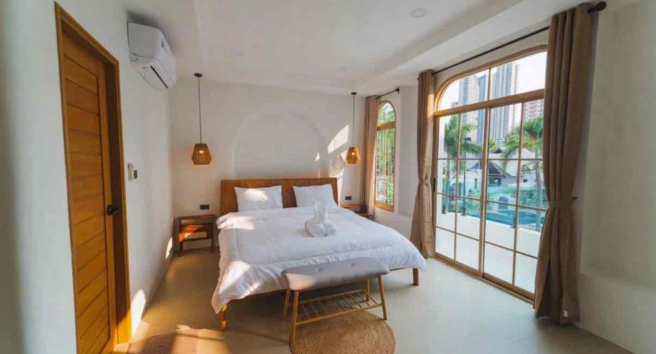 For rent 3 bedrooms villa in North Pattaya, Pattaya