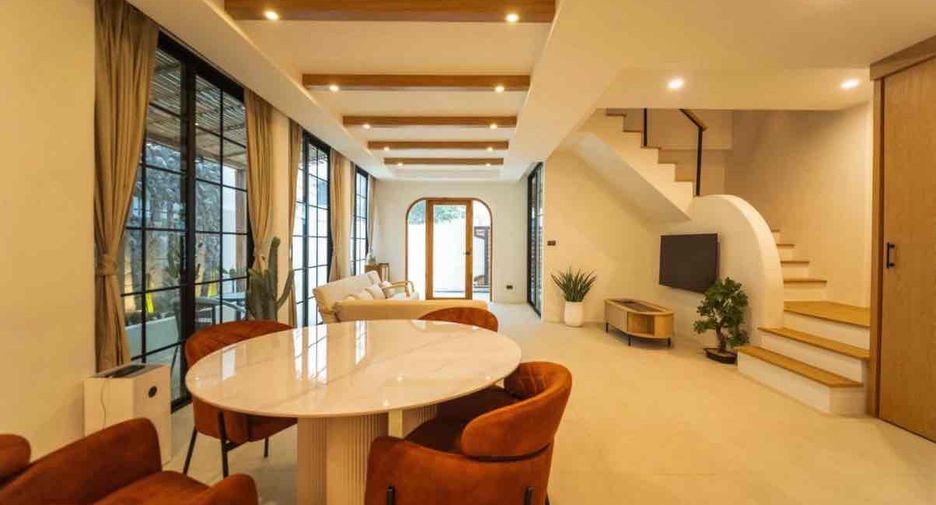 For rent 3 bedrooms villa in North Pattaya, Pattaya