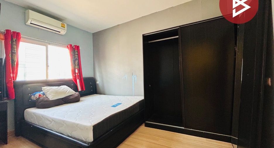Reihenhaus zum Kauf mit 4 Zimmer in Thung Khru, Bangkok