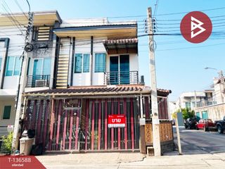 Reihenhaus zum Kauf mit 4 Zimmer in Thung Khru, Bangkok