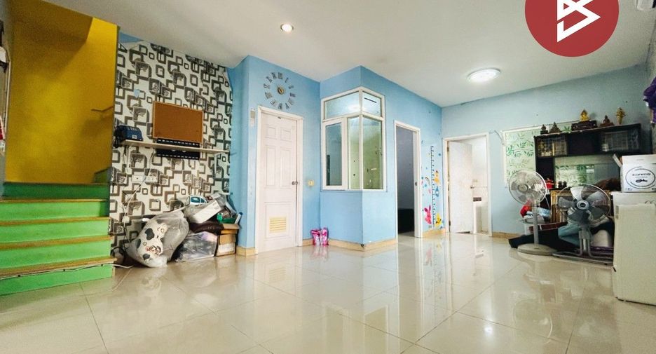 Reihenhaus zum Kauf mit 4 Zimmer in Thung Khru, Bangkok
