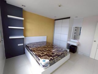 For sale 1 bed condo in Si Racha, Chonburi
