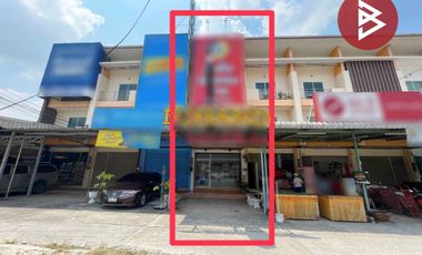 Продажа 3 спальни торговое помещение в Si Racha, Чонбури