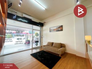 Продажа 3 спальни торговое помещение в Si Racha, Чонбури