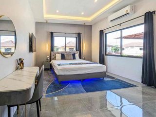 Villa zur Miete mit 7 Zimmer in Bang Lamung, Chonburi