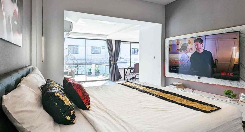 Villa en alquiler de 7 habitaciones en Bang Lamung, Chonburi