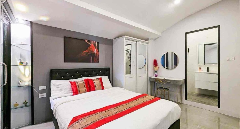 Villa en alquiler de 7 habitaciones en Bang Lamung, Chonburi