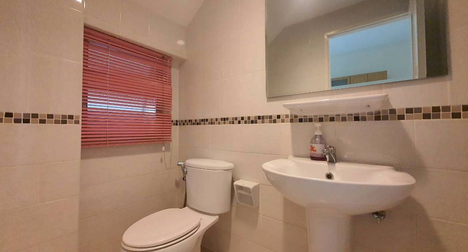 For sale 3 bedrooms townhouse in Prawet, Bangkok