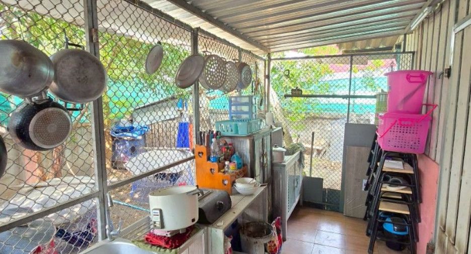 À vendre 3 chambres maison à Ban Bueng, Chonburi