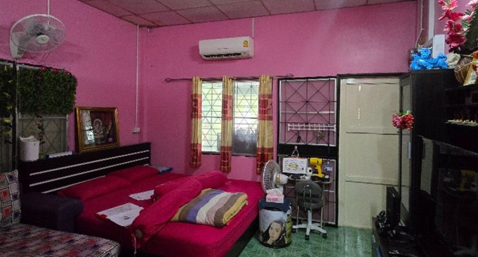 À vendre 3 chambres maison à Ban Bueng, Chonburi