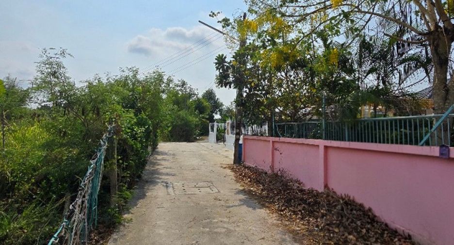 À vendre 3 chambres maison à Ban Bueng, Chonburi