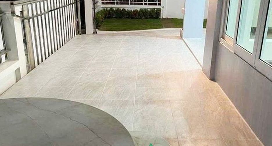 For sale 4 bedrooms house in Lam Luk Ka, Pathum Thani
