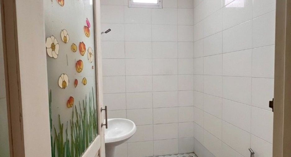 Casa en venta de 3 habitaciones en Mueang Samut Sakhon, Samut Sakhon