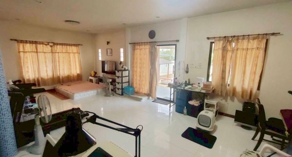 Haus zum Kauf mit 1 Zimmer in Ban Khai, Rayong