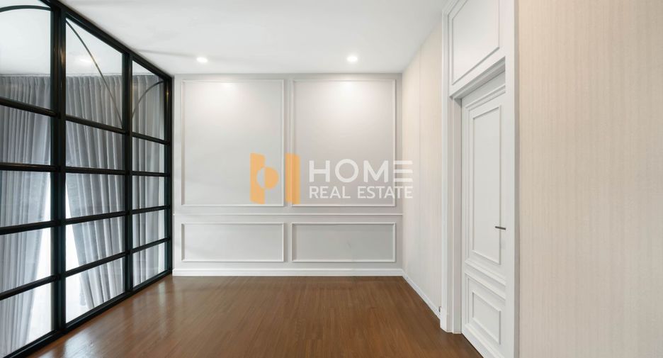 For sale 5 bedrooms house in Mueang Nonthaburi, Nonthaburi