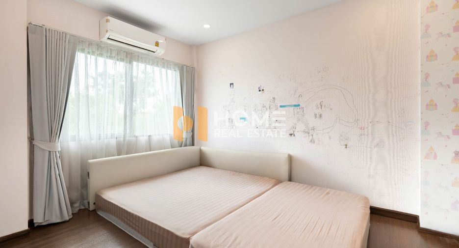 For sale 5 bedrooms house in Mueang Nonthaburi, Nonthaburi
