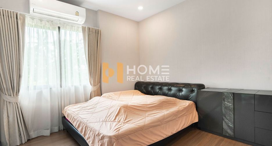 For sale 5 bedrooms house in Mueang Nonthaburi, Nonthaburi