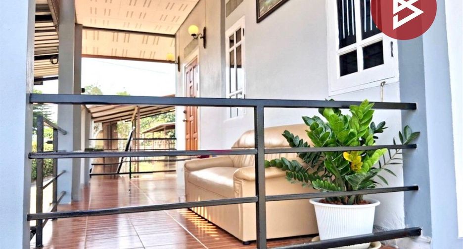 For sale 2 bedrooms house in Mueang Uttaradit, Uttaradit