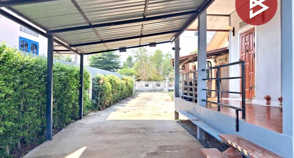 For sale 2 bedrooms house in Mueang Uttaradit, Uttaradit