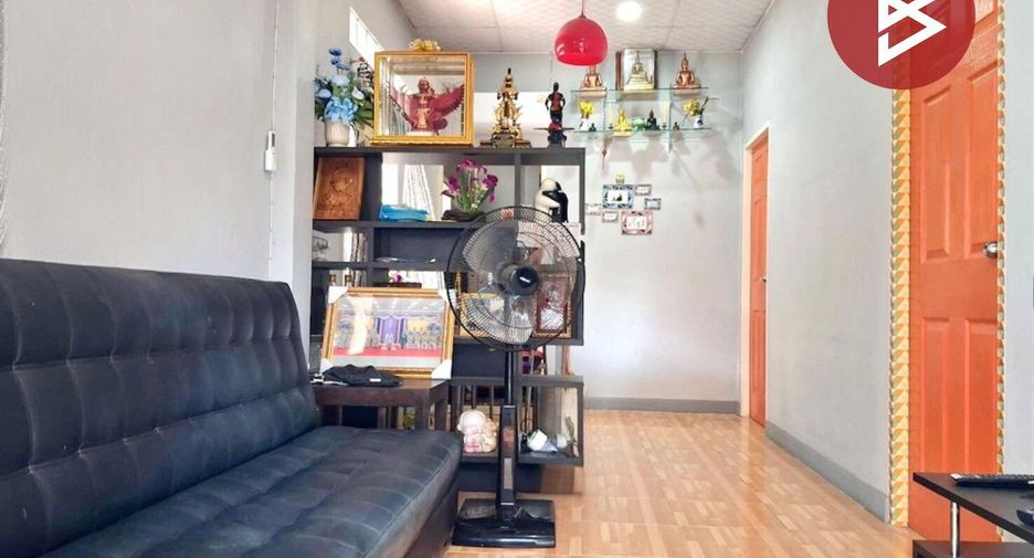 For sale 2 bedrooms house in Mueang Uttaradit, Uttaradit