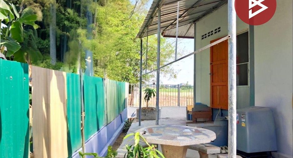 For sale 2 bedrooms house in Mueang Uttaradit, Uttaradit