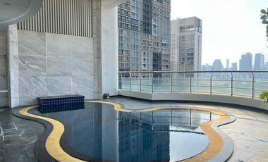 Condo en alquiler y en venta de 4 habitaciones en Khlong Toei, Bangkok