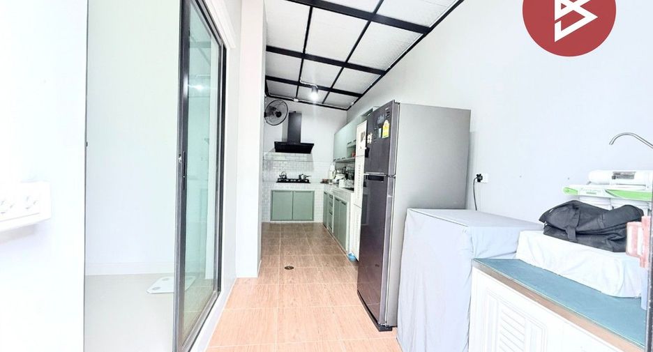 For sale 3 bedrooms house in Mueang Samut Prakan, Samut Prakan