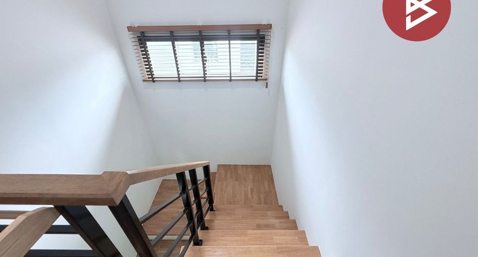 For sale 3 bedrooms house in Mueang Samut Prakan, Samut Prakan