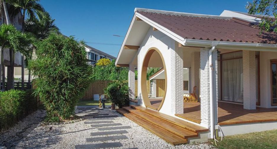 Haus zum Kauf mit 4 Zimmer in Si Racha, Chonburi