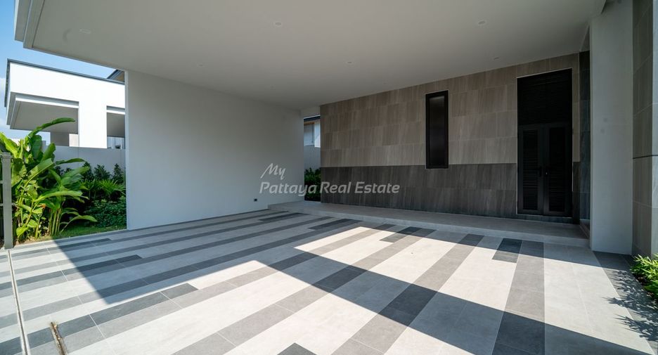 For sale 4 bedrooms house in Bang Lamung, Chonburi