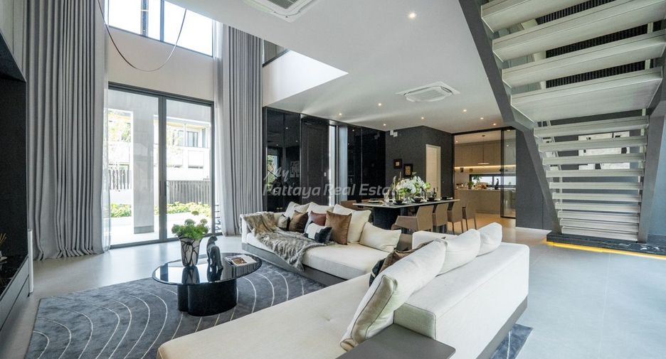 For sale 4 bedrooms house in Bang Lamung, Chonburi