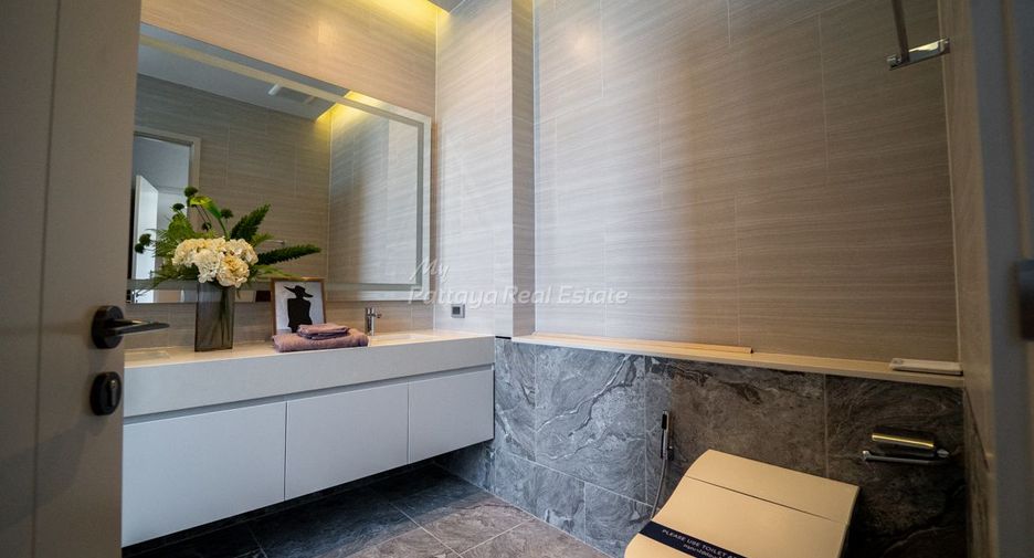For sale 4 bedrooms house in Bang Lamung, Chonburi