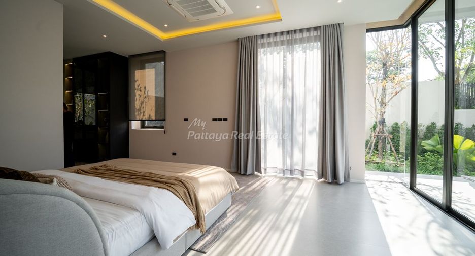 For sale 4 bedrooms house in Bang Lamung, Chonburi