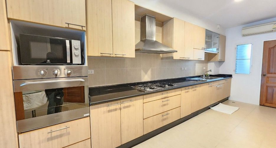 For rent 3 ベッドルーム apartment in Watthana, Bangkok