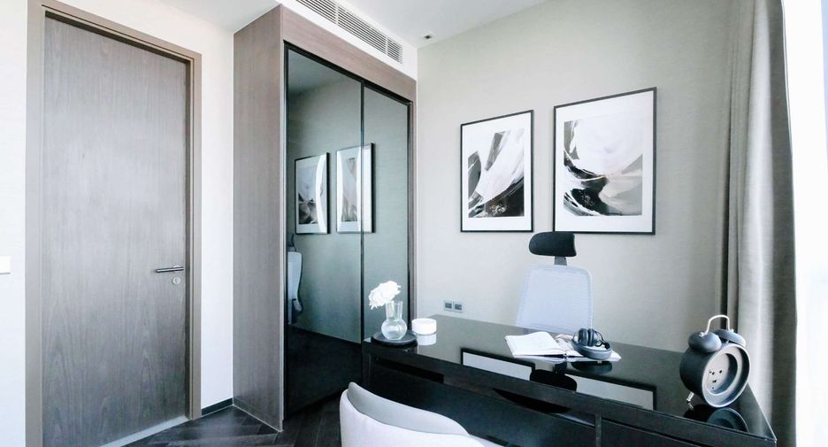 Condo en alquiler de 3 habitaciones en Khlong Toei, Bangkok