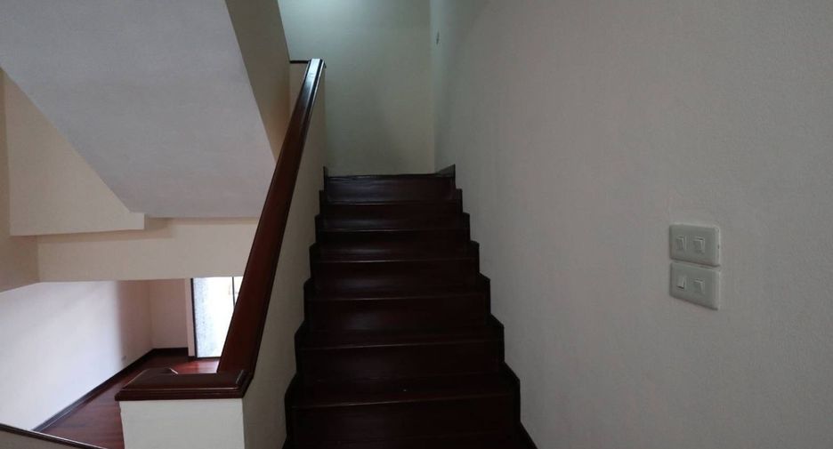 For rent 4 bedrooms retail Space in Bang Khae, Bangkok