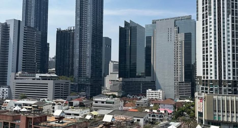 À vendre 1 chambre condo à Huai Khwang, Bangkok