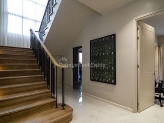 Casa en venta de 4 habitaciones en Bang Lamung, Chonburi
